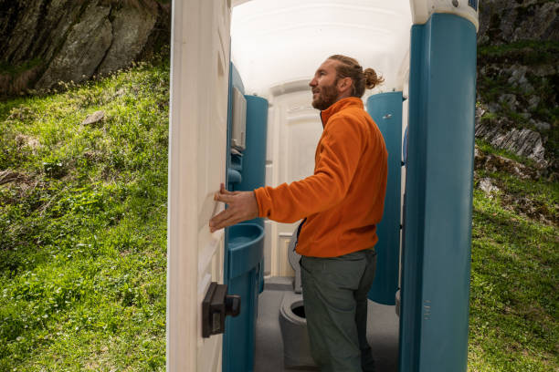 Best Luxury portable toilet rental  in Elwood, IL
