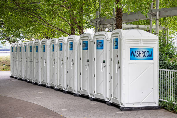 Best Portable restroom trailer rental  in Elwood, IL